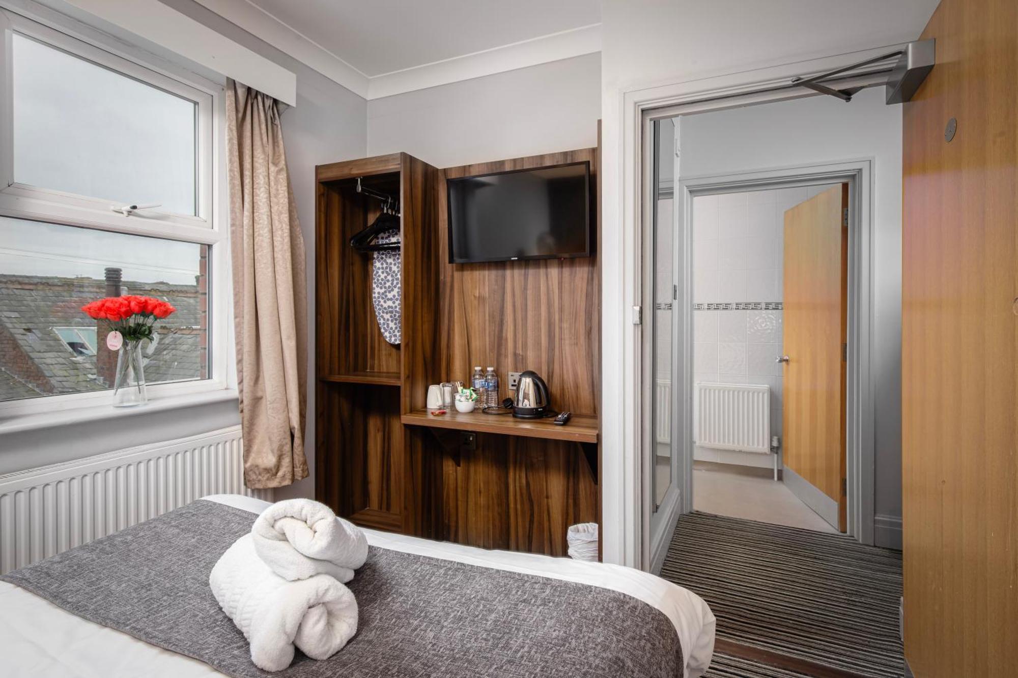 Ashley Victoria Hotel Blackpool Exterior foto